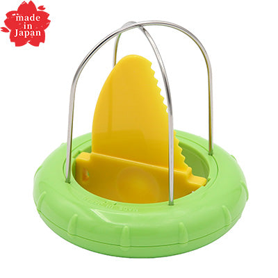 Kiwi cutter. 3 steps!You can peel and cut kiwi at the same time. made in Japan