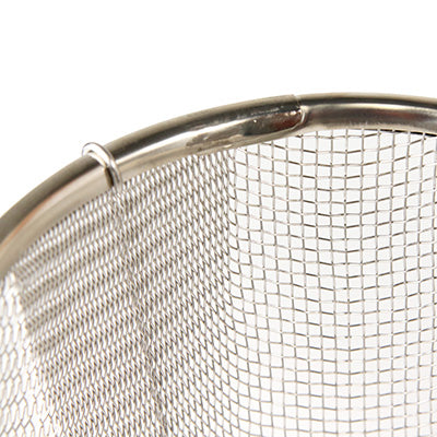 18-8 Stainless Steel Wooden Handle Ramen Power Strainer, Round Bottom (8 Mesh) – Made in Japan