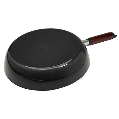 Iron Frying Pan Ajitatsujin 26cm – Silicone Coating, No Pre-Seasoning Required, Wooden Handle, Gas &amp; IH Compatible　Made in Japan