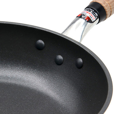 Aluminum  Senren Cast FAN Frying Pan 20～30cm – Lightweight, 【Gas Stove Only】　Made in Japan