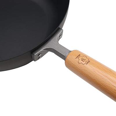 Iron  stir-fry pan  24cm　TAKUMI JAPAN　MAGMA PLATE　made in Japan