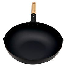 Load image into Gallery viewer, Iron  stir-fry pan  30cm　TAKUMI JAPAN　MAGMA PLATE　made in Japan
