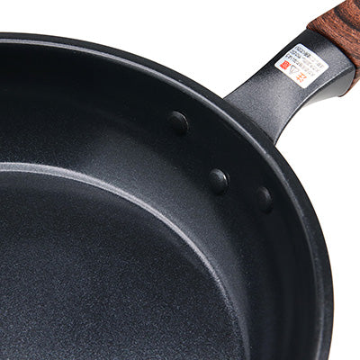 Mesera Zero Frying Pan 16–28cm – Ceramic Coating, 3-Layer Base, Excellent Heat Conductivity, Gas &amp; IH Compatible