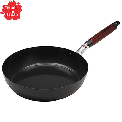 Iron Frying Pan Ajitatsujin 26cm – Silicone Coating, No Pre-Seasoning Required, Wooden Handle, Gas &amp; IH Compatible　Made in Japan