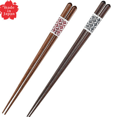 Natural Wood "Mon-Bishi" Chopsticks – 21cm – Non-Slip – Dishwasher Safe – Made in Japan