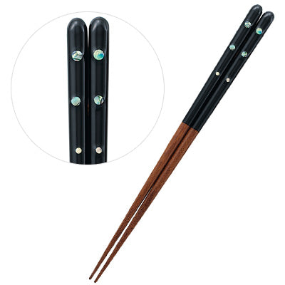 Natural Wood "Kai-Hanamaru" Chopsticks – 20.5cm – Non-Slip – Dishwasher Safe – Made in Japan